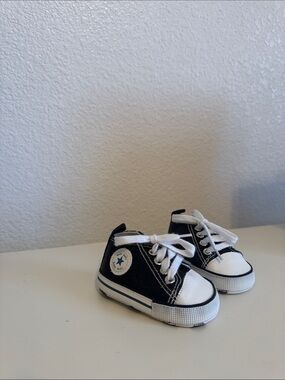 Black Glitter Converse-like Black and White Newborn Sneakers Infant size 1